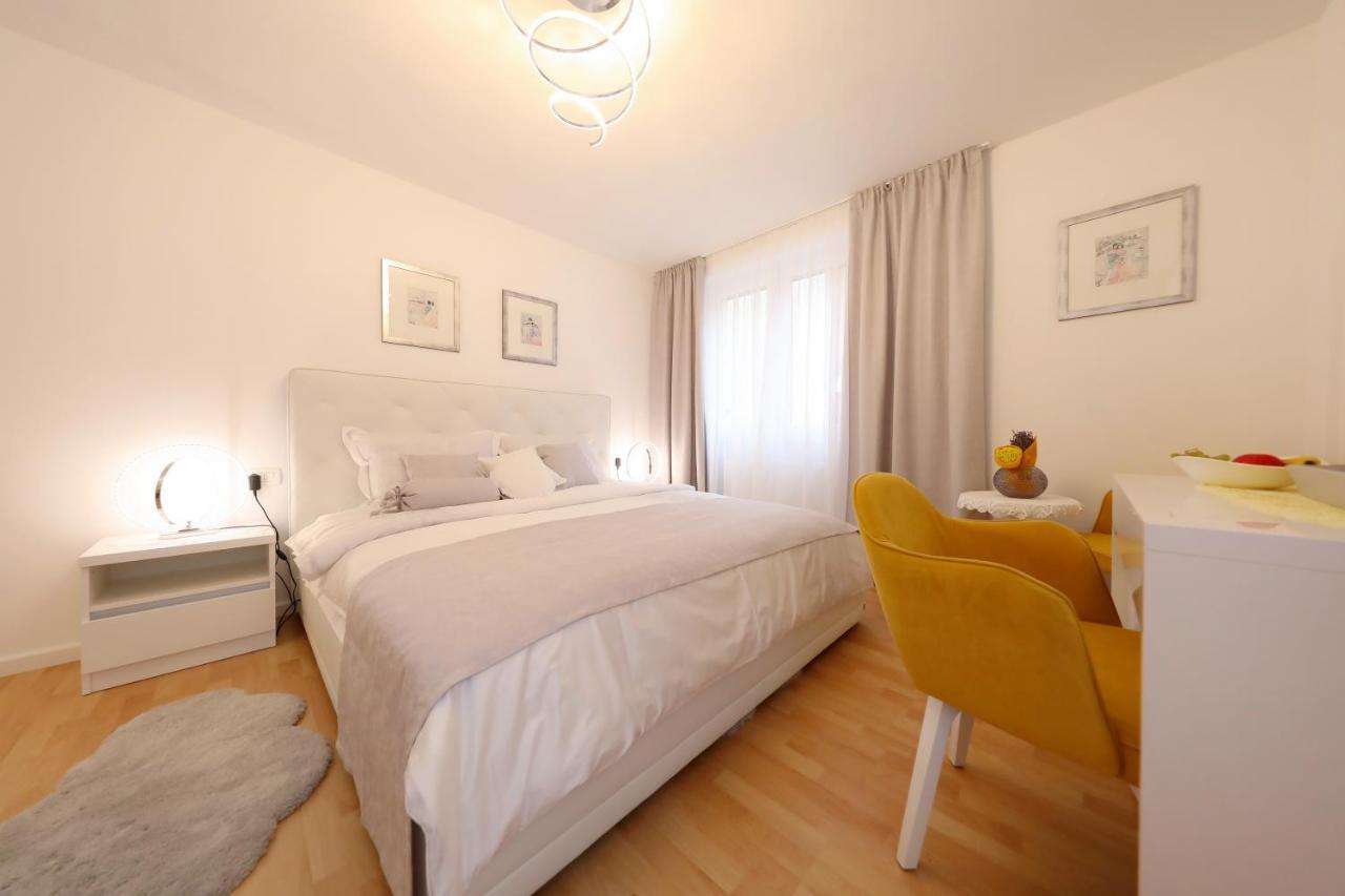 Rosita Deluxe Rooms Задар Екстер'єр фото